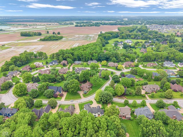 6283 Whitetail Run, Greenwood, IN 46143