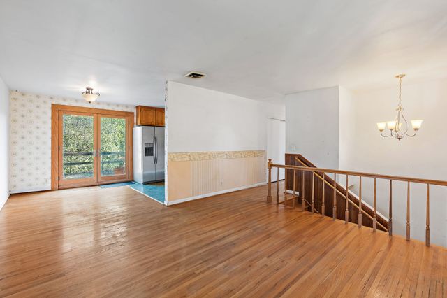 2002 Obrien Dr, Murfreesboro, TN 37130