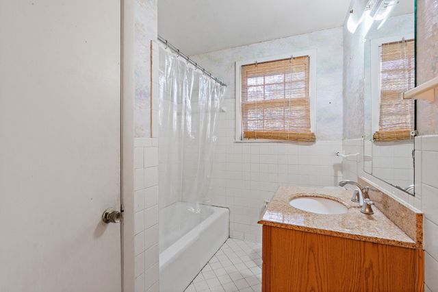 2002 Obrien Dr, Murfreesboro, TN 37130