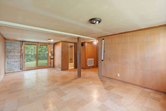2002 Obrien Dr, Murfreesboro, TN 37130