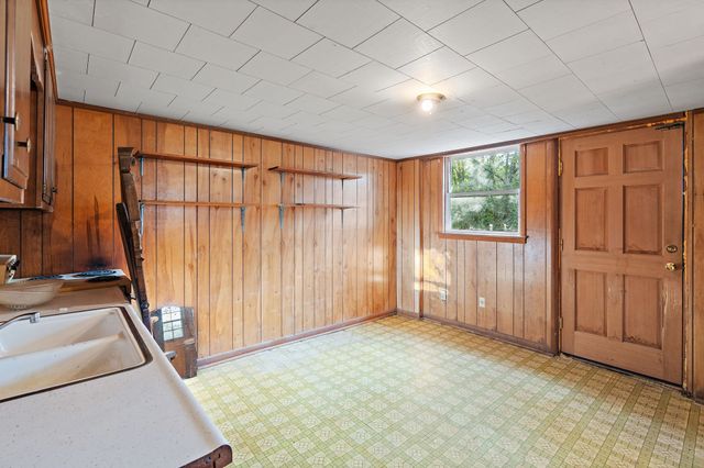 2002 Obrien Dr, Murfreesboro, TN 37130