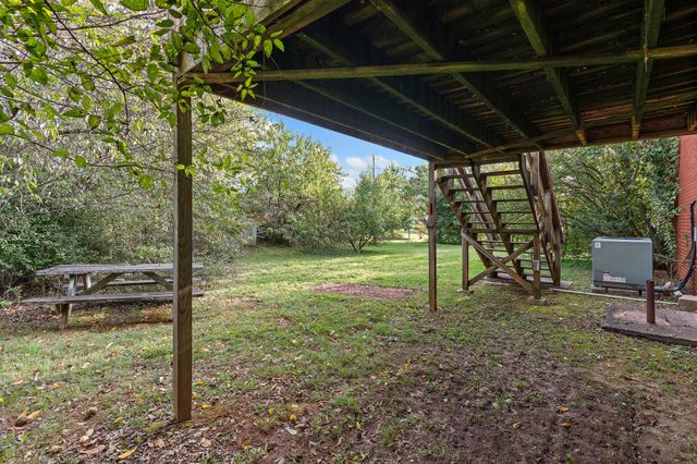 2002 Obrien Dr, Murfreesboro, TN 37130