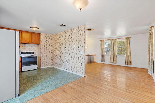 2002 Obrien Dr, Murfreesboro, TN 37130