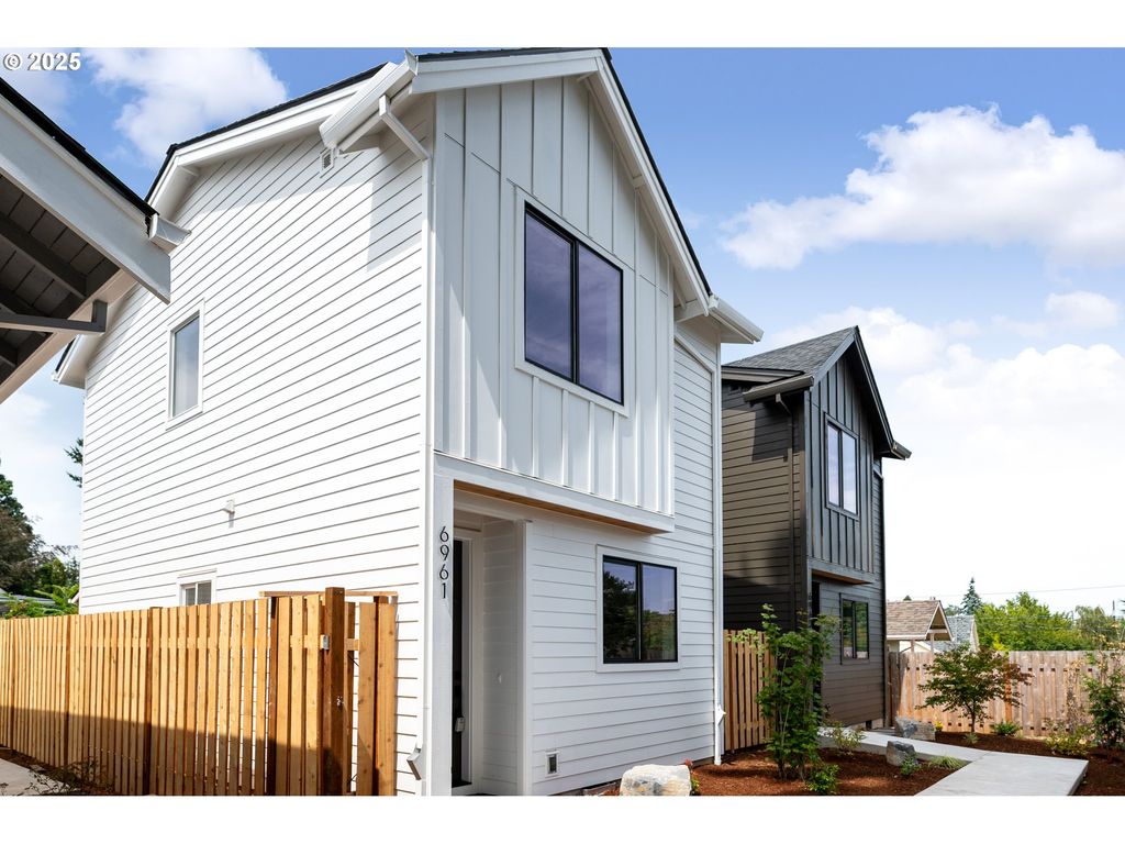6961 Ne Stanton St, Portland, OR 97213
