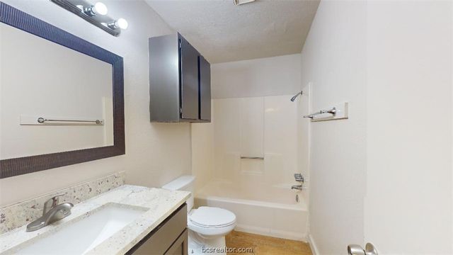 725 Peppertree Drive 13, Bryan, TX 77801