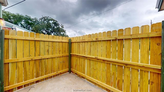725 Peppertree Drive 13, Bryan, TX 77801