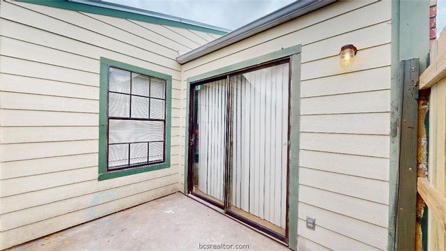 725 Peppertree Drive 13, Bryan, TX 77801