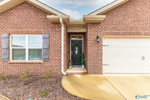 22584 Regent Drive, Athens, AL 35613