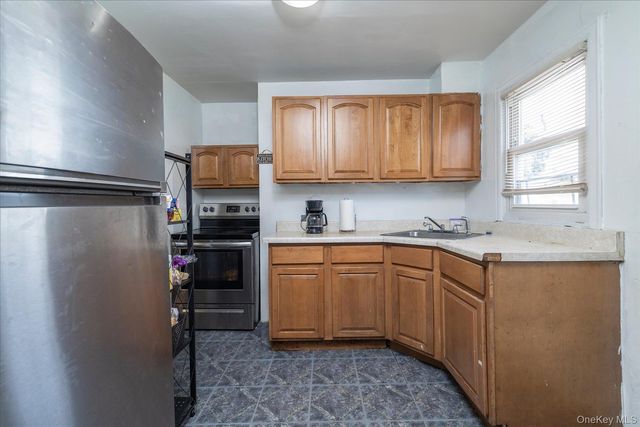 28 Harrison Avenue, Freeport, NY 11520