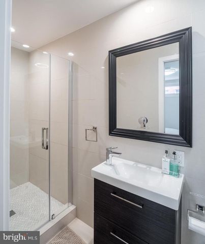 3500 P ST NW, Washington, DC 20007