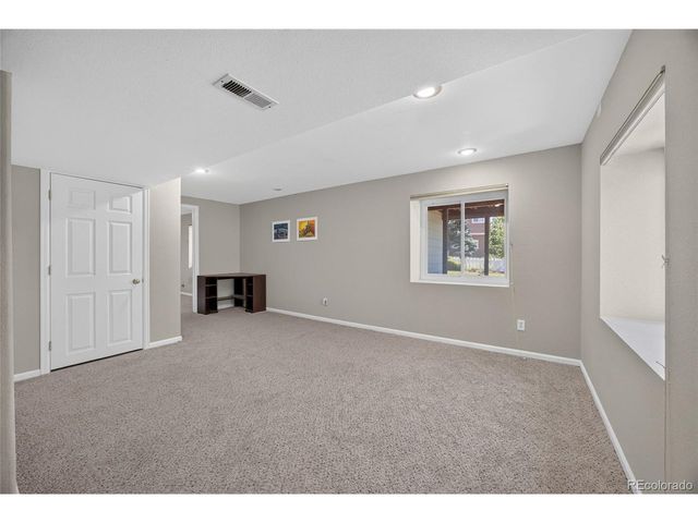 6109 S Kirk St, Aurora, CO 80016