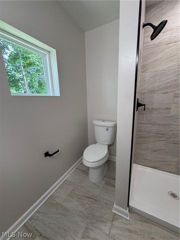 120 E 32nd Street, Lorain, OH 44055
