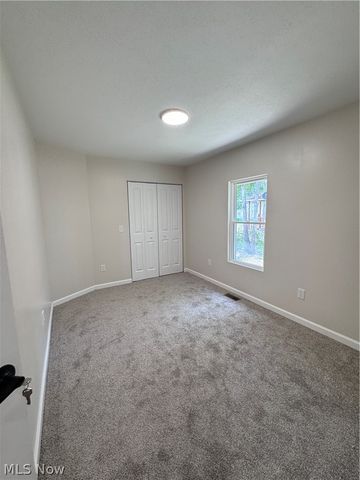 120 E 32nd Street, Lorain, OH 44055