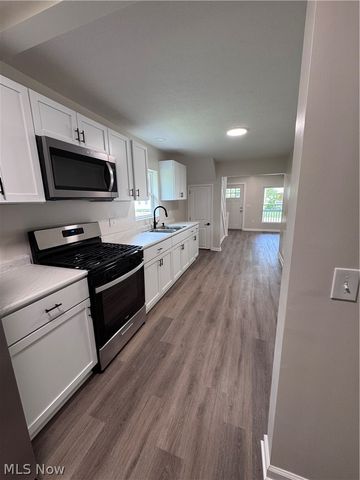 120 E 32nd Street, Lorain, OH 44055