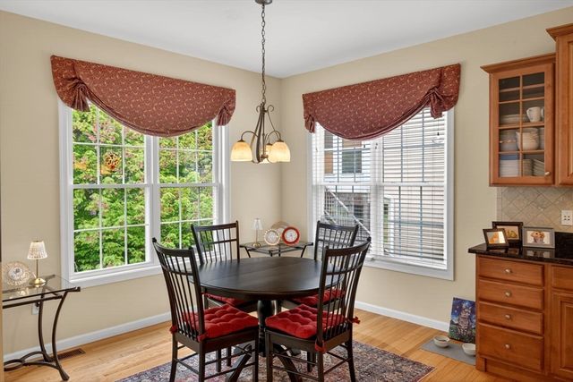 28 Cottage Cove, Plymouth, MA 02360