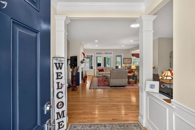 28 Cottage Cove, Plymouth, MA 02360