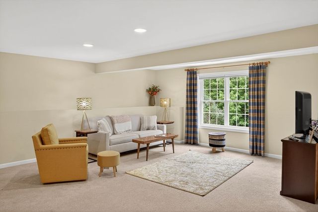 28 Cottage Cove, Plymouth, MA 02360