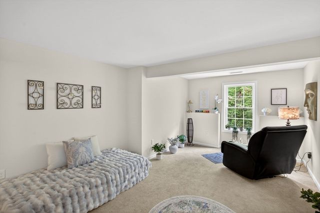 28 Cottage Cove, Plymouth, MA 02360
