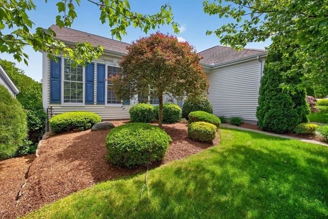 28 Cottage Cove, Plymouth, MA 02360