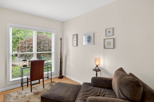 28 Cottage Cove, Plymouth, MA 02360