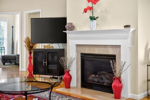 28 Cottage Cove, Plymouth, MA 02360