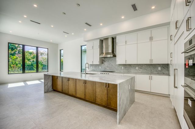 18481 Symphony Court, Jupiter, FL 33458