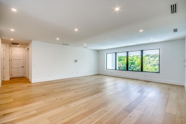 18481 Symphony Court, Jupiter, FL 33458