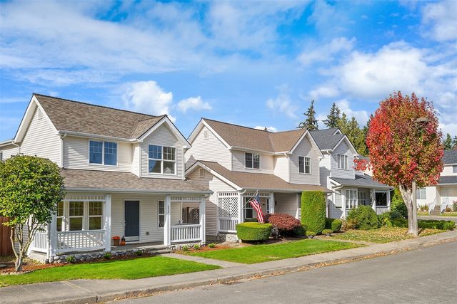 523 Redmond Place NE, Renton, WA 98056