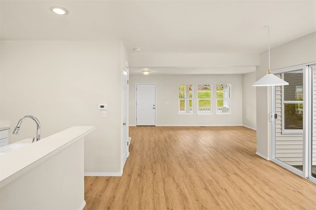 523 Redmond Place NE, Renton, WA 98056