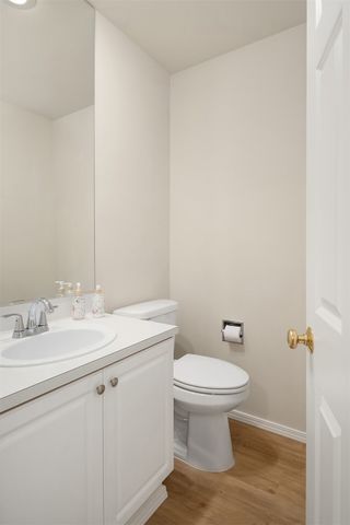 523 Redmond Place NE, Renton, WA 98056