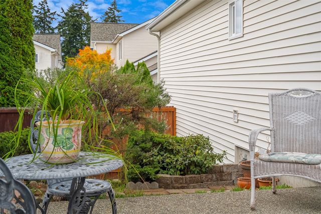 523 Redmond Place NE, Renton, WA 98056