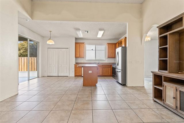 10323 GOLDENBROOK WAY, Tampa, FL 33647