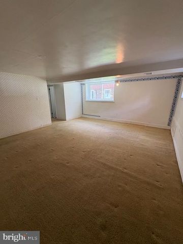 587 WANAMAKER RD, Jenkintown, PA 19046