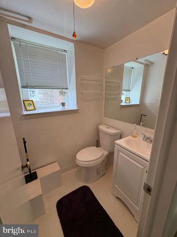 587 WANAMAKER RD, Jenkintown, PA 19046