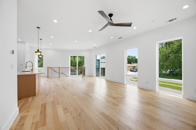 4605 Belmont Avenue 101, Dallas, TX 75204