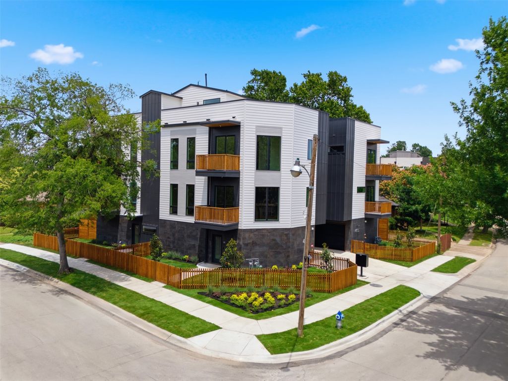 4605 Belmont Avenue 101, Dallas, TX 75204