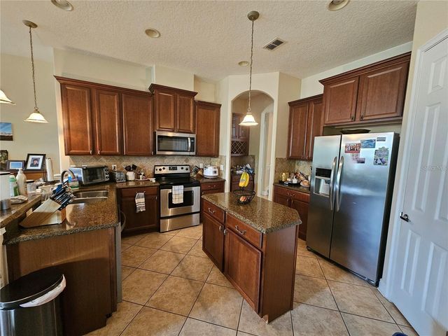 6178 HEDGESPARROWS LANE, Sanford, FL 32771