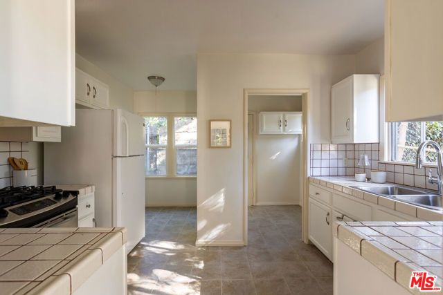 4526 Verdugo Road, Los Angeles, CA 90065