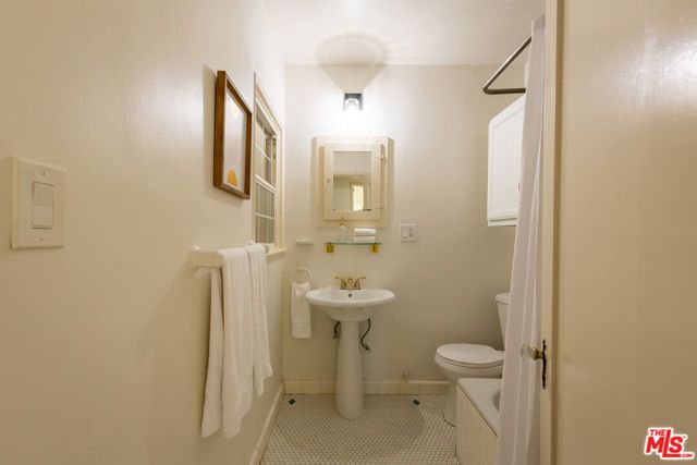 4526 Verdugo Road, Los Angeles, CA 90065