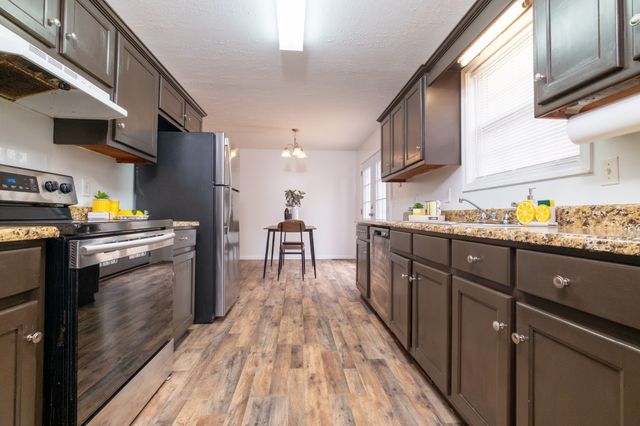 117 Carter Blake Rd, Tullahoma, TN 37388