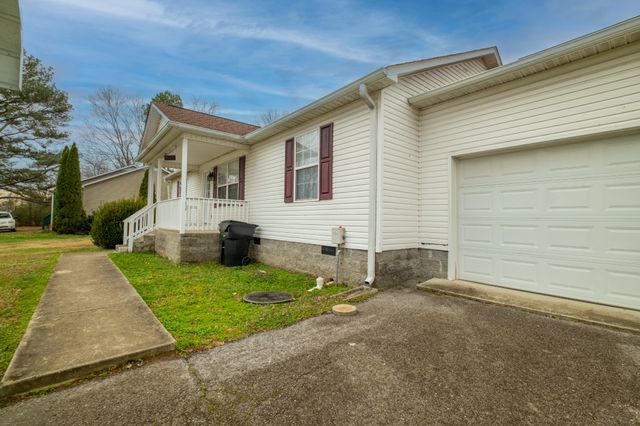 117 Carter Blake Rd, Tullahoma, TN 37388