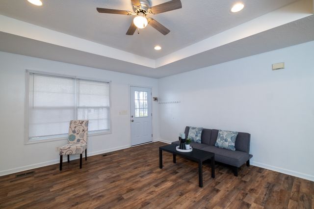 117 Carter Blake Rd, Tullahoma, TN 37388