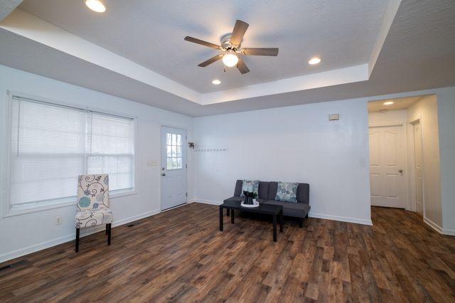 117 Carter Blake Rd, Tullahoma, TN 37388