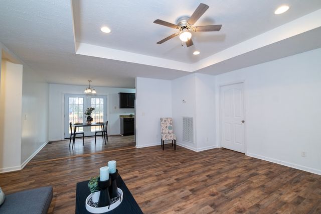 117 Carter Blake Rd, Tullahoma, TN 37388