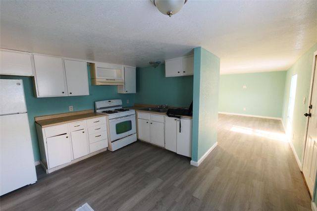 9810 Cedar Branch Drive, Baytown, TX 77521