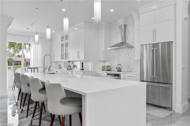 8967 Lely Island CIR, Naples, FL 34113