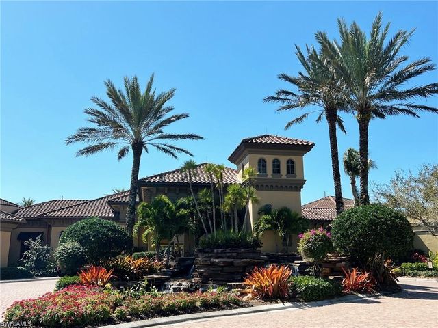 8967 Lely Island CIR, Naples, FL 34113