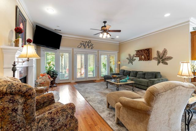 60 Wellington Colony Drive, Little Rock, AR 72211