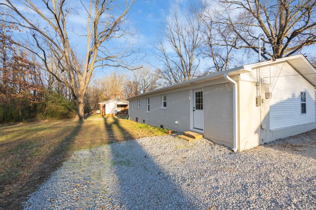 871 Northwood Dr, Huntingdon, TN 38344