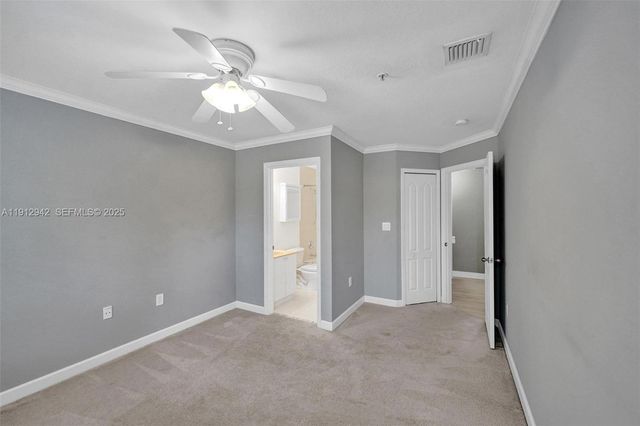 100 Jacaranda Country Club Dr 203, Plantation, FL 33324